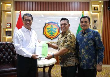 Bupati Aceh Besar Bertemu Mentan Amran Sulaiman