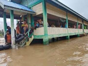 Tips Bertahan di tengah Bencana Banjir 