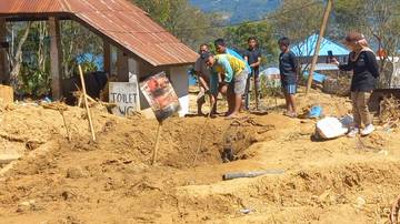 Warga Nosar Gotong Royong Bersihkan Gorong-Gorong Pascabanjir
