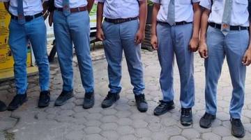 Nongkrong di Warkop, Petugas Amankan Siswa Bolos Sekolah 