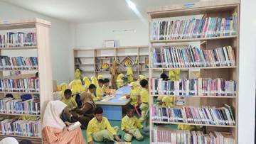 TK Alifba Belajar Literasi di Dispersip Banda Aceh 