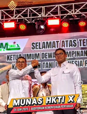 Fadli Zon Serahkan Tongkat Kepemimpinan HKTI kepada Sudaryono