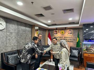 Wabup Tulang Bawang Bahas Penguatan Peternakan Bersama Kementan