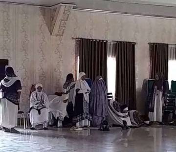 Suasana religius  terasa ditengah kepulangan Jamaah Haji