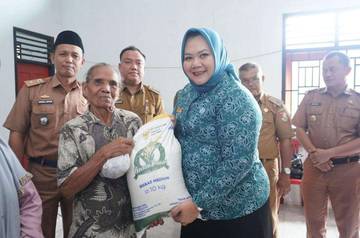 Pemkab Tubaba Tinjau Distribusi Bantuan Pangan Beras Cadangan