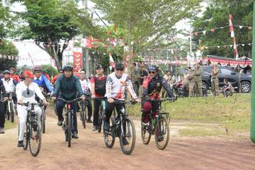 Sepeda Santai Digelar Memperingati HUT ke-80 RI