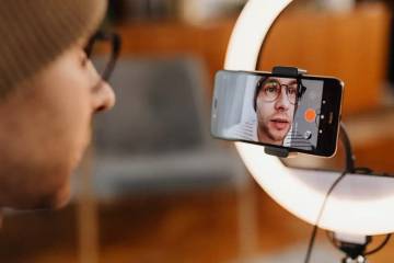 PERSIAPAN UNTUK MENJADI YOUTUBER