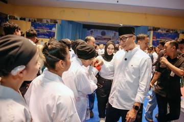 Gubernur Kobarkan Semangat Atlet di Ajang LSO 2025