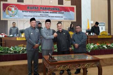 DPRD dan Bupati Sepakati Raperda APBD 2026 Tubaba