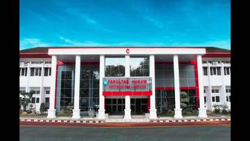 Unila Raih Juara Kompetisi Surat Dakwaan