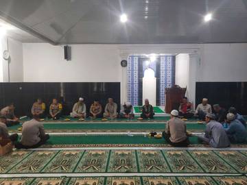 Perkuat Sinergitas dan Spiritual, Polsek Sekincau Gelar Binrohtal