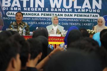 Wulan Mirza Motivasi Siswa SMK Bermimpi Besar