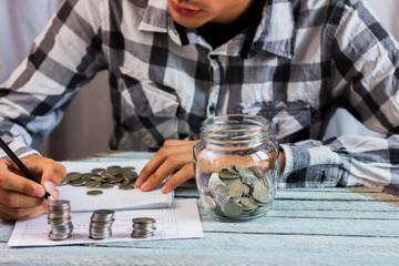 Tips Menabung Kejar Harga Emas Ala Gen Z