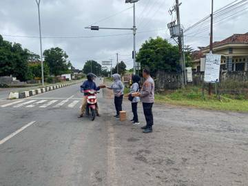 Sat Binmas Polres Tubaba Gelar Jumat Berkah Berbagi