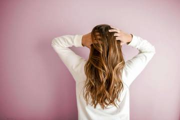 Tips Merawat Rambut Agar Tidak Mudah Lepek
