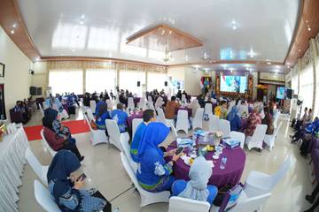 Wicara Guru Besar UNILA Soroti Tantangan Pendidikan Lampung