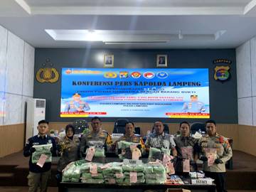 Polisi Ungkap Peredaran Ratusan Kilogram Sabu dan Ekstasi Jaringan Lintas Provinsi