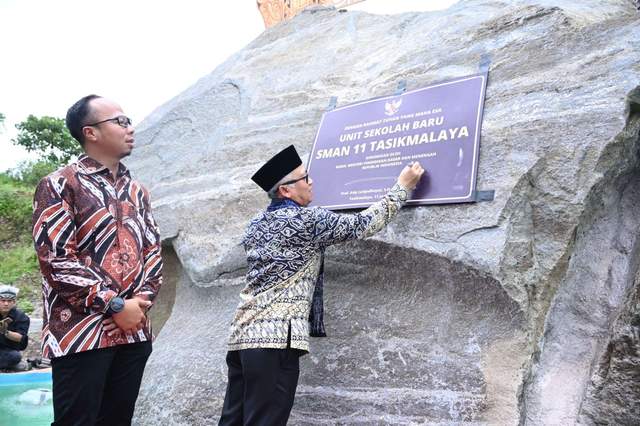 Kementrian Resmikan Revitalisasi 24 Sekolah Kota Tasikmalaya 