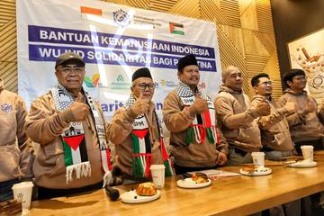 LAZIS DH Salurkan Bantuan Ke Kamp Palestina 
