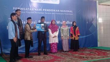 Wamendikdasmen Luncurkan Program Bantuan Pendidikan 