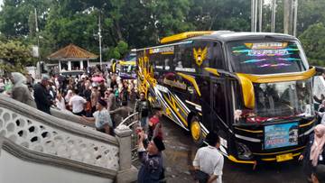 Pemkab Berangkatkan Ratusan CJH Garut Tergabung Kloter 5 