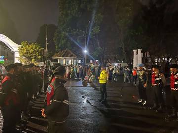 Keberangkatan Jemaah Haji Kloter 22 Dijaga Ketat Polisi