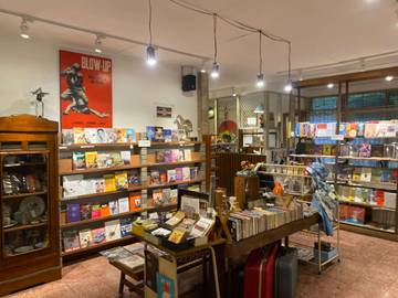 Rekomendasi Book Cafe di Kota Bandung