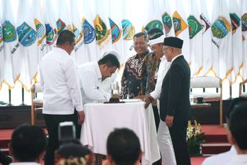 Bupati Reynaldi Teken Kerjasama Pencegahan Korupsi dengan KPK