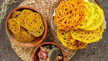 Kerupuk Mie Rempah Aki Nin Tembus Pasar Modern