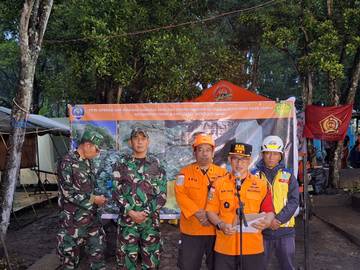 Cuaca Buruk Hambat Pencarian Korban Longsor Pasirlangu