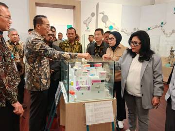 Kunjungi Bio Farma, DPR Minta Sektor Kesehatan PSN