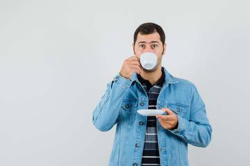 Banyak Ngopi Kurang Air Putih, Picu Gangguan Kesehatan