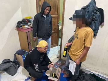 Operasi Kamtibmas, Polisi Amankan Penjual Miras Warungan