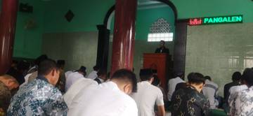 DKM: Ini Hukum Salat Jumat Bagi Pria Muslim