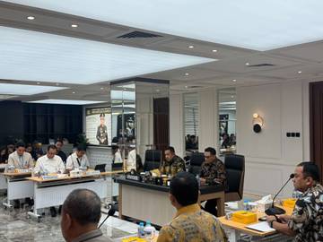 Polri Putus Rantai Tengkulak, Bagi Petani Jagung Binaan