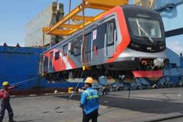 KAI Bidik 11 Rangkaian Kereta Baru dari INKA