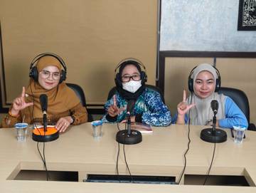 Ruang Sastra: Puisi, Tradisi, dan Refleksi Budaya