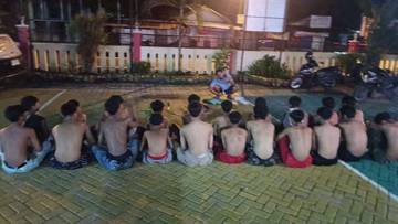 Polsek Banjarmasin Selatan Amankan Puluhan Remaja Dengan Sajam