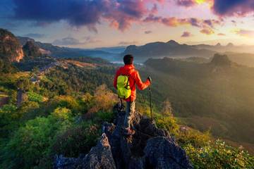 Liburan Sendirian? Begini Tips Aman "Solo Traveling"