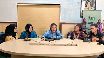 Muatan Lokal Penguat Identitas Pendidikan di Era Modern