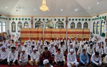Ratusan JCH Banjarbaru Gelar Sholat Hajat Jelang Keberangkatan