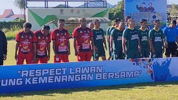 Festival Sepak Bola Legend Piala Gubernur Kalsel Digeber