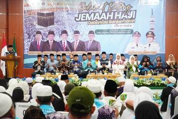 Kedatangan 423 Jemaah Haji Debarkasi Kloter BDJ 05