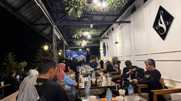 Hangatnya Malam Penutupan Capacity Building Jurnalis Ekonomi Banua