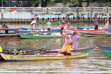 Festival Wisata Budaya Pasar Terapung 2025 Resmi Dibuka