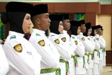 Gubernur Kukuhkan Paskibraka Kalsel 2025