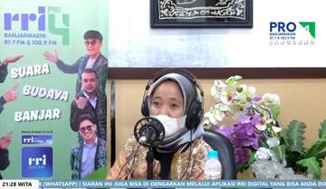 Elly Rahmah: Jangan Pernah Menua Tanpa Karya
