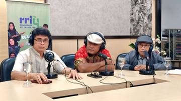 Membongkar Struktur Musik Bersama Musisi dan Akademisi