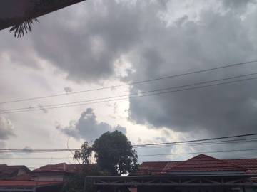 Hujan Lebat Berpotensi Landa Kalsel Malam Hari