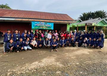 Mahasiswa KKN UNISKA Olah Limbah Sawit Jadi Briket
